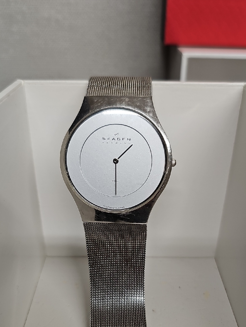 SKAGEN 233 SERIES PLATNIUM PLATED WRISTWATCH BFPM-04-026
